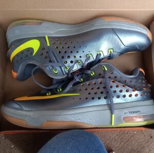 Nike Zoom Men's Metallic Gray and Neon Orange Shoes